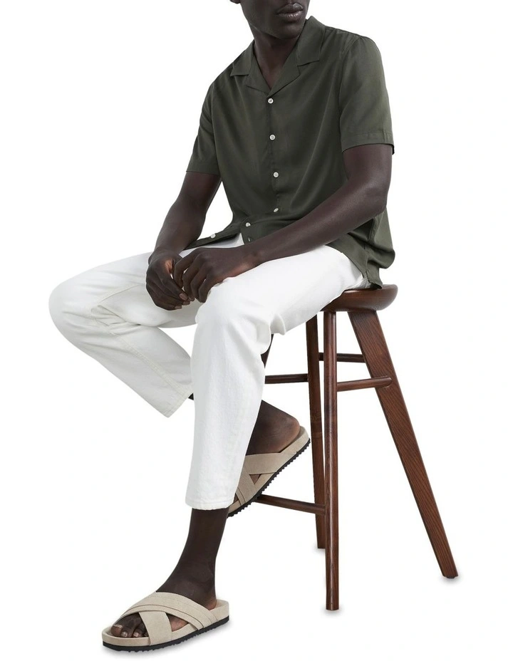 Discount ⭐ French Connection Viscose Camp Collar Classic Fit ???? Shirt ❤️ 5 Discount ⭐ French Connection Viscose Camp Collar Classic Fit ???? Shirt ❤️ - Image 3